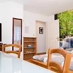 D'hôtes Au Coeur De Nancyb&b Alojamento de Acomodação e Pequeno-almoço 2*