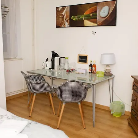 D'hôtes Au Coeur De Nancyb&b 2*