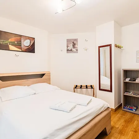 Alojamento de Acomodação e Pequeno-almoço D'hotes Au Coeur De Nancyb&b