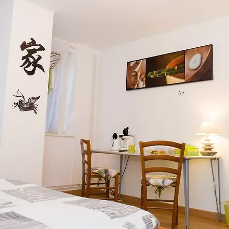 D'hotes Au Coeur De Nancyb&b Proche Gare De Frühstückspension 2*