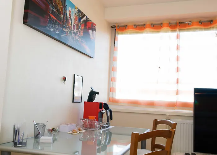 فندق مبيت وإفطار D'hotes Au Coeur De Nancyb&b Proche Gare De