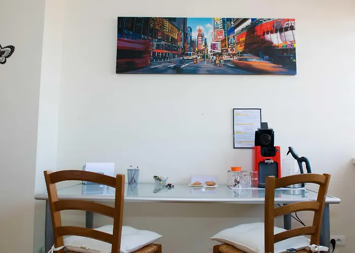 فندق مبيت وإفطار D'hotes Au Coeur De Nancyb&b Proche Gare De 2*