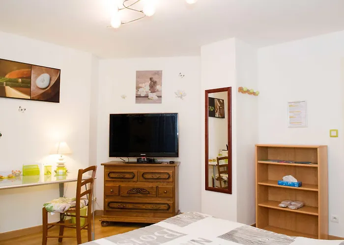 D'hotes Au Coeur De Nancyb&b Proche Gare De فندق مبيت وإفطار 2*